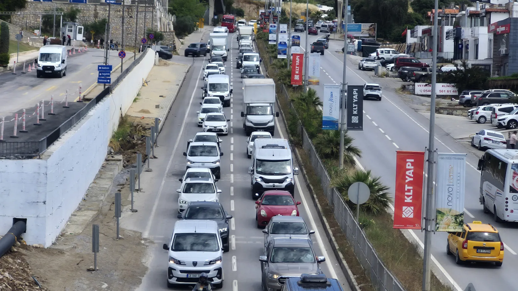 Bodrum'a 24 saatte 20 bin araç giriş yaptı