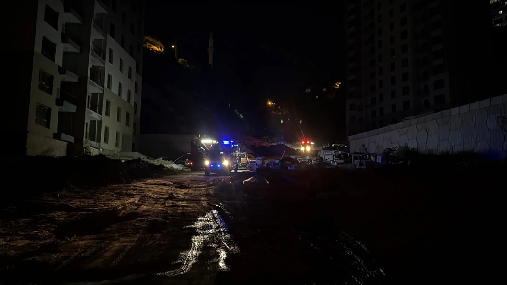 Bayram günü 3 kişiyi bıçaklayıp dehşet saçan zanlıya termal dronlu takibat