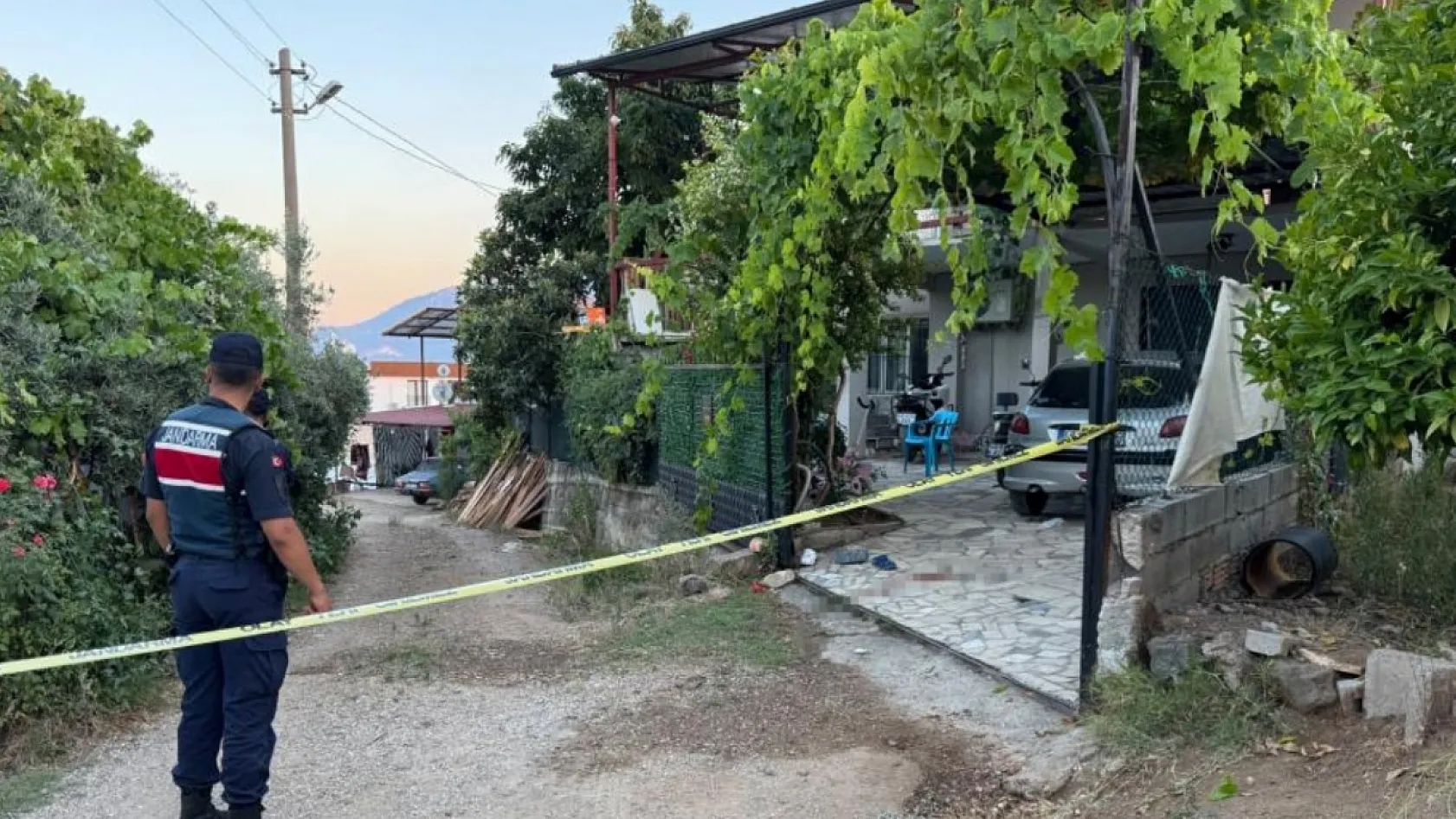 Fethiye'de komşu kavgası kanlı bitti: 1 ölü, 2 yaralı