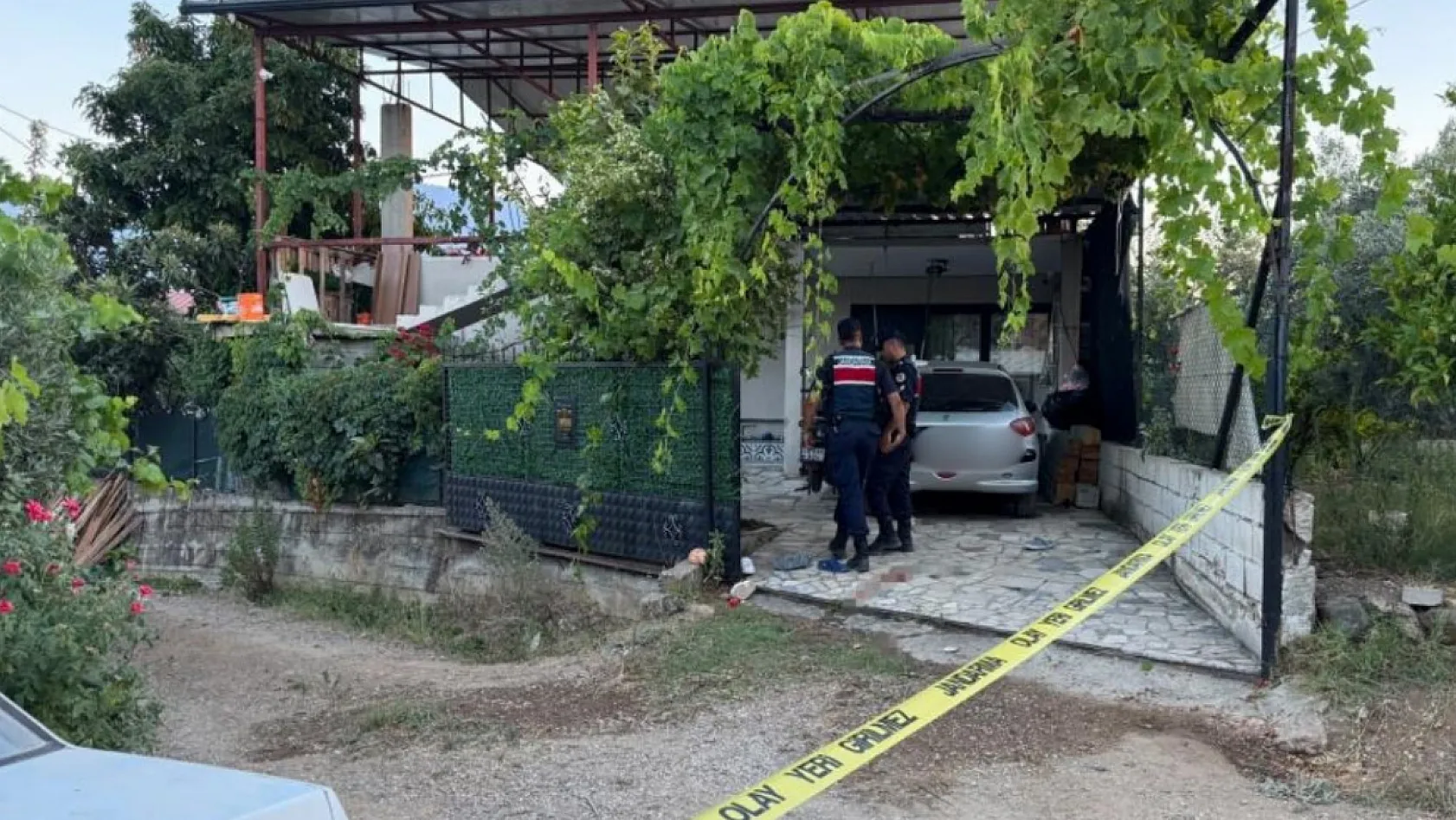 Fethiye'de komşu kavgası kanlı bitti: 1 ölü, 2 yaralı