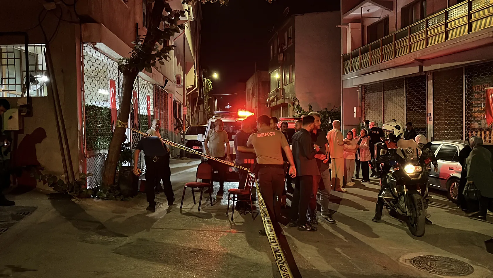 Kahve masasında başlayan tartışma kanlı bitti: 2 yaralı