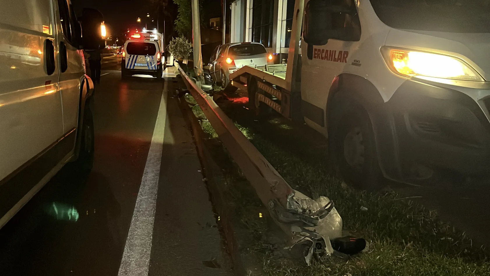 7 saatlik sürüş sonrası uyuyan sürücü kaza yaptı: 2 yaralı