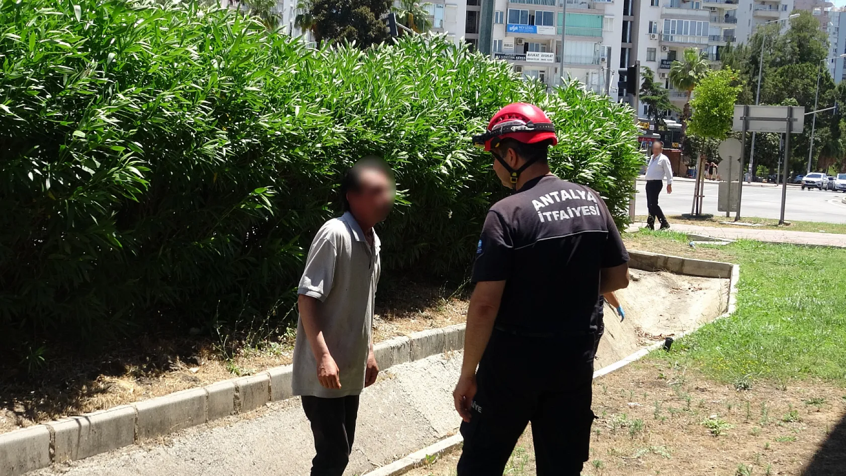 Düştü diye ihbar ettiği babası bile düşmediğine ikna edemedi