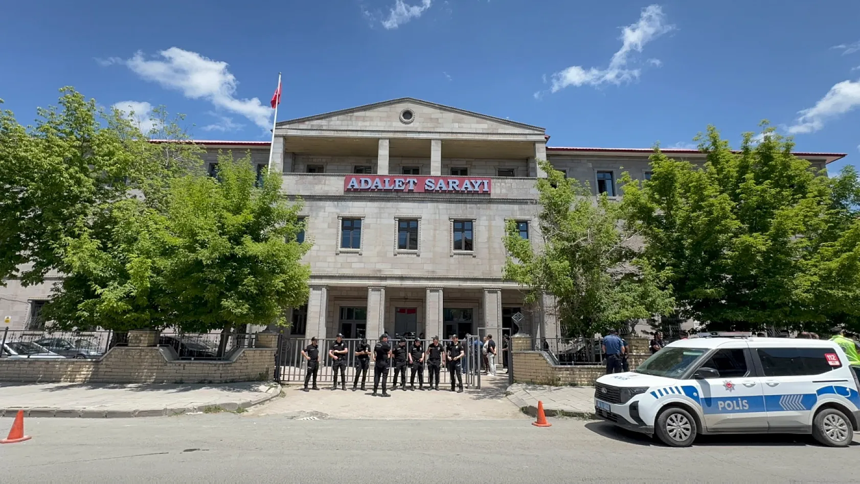 Leyla Aydemir davasında karar: Amcaya müebbet, 6 sanığa beraat