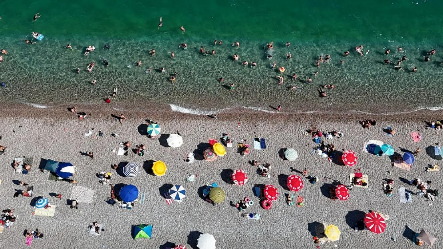 Antalya'da termometreler 41 dereceyi gösterdi, hissedilen sıcaklık bunalttı