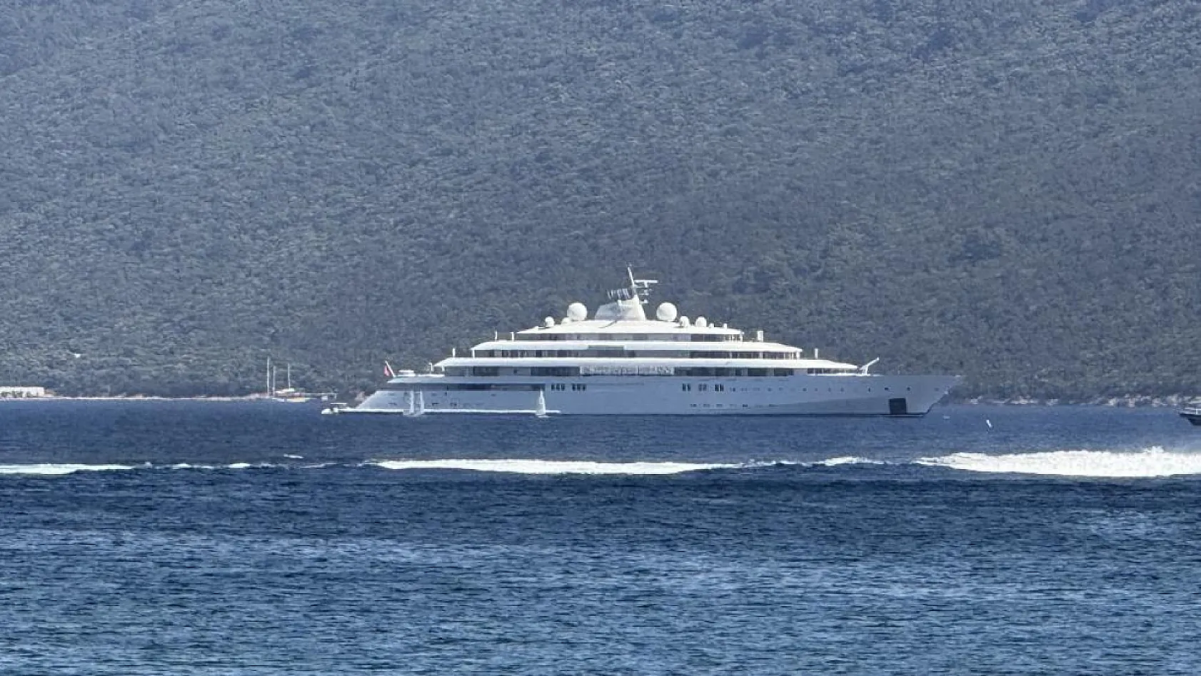 150 milyon dolarlık yüzen saray Bodrum'da