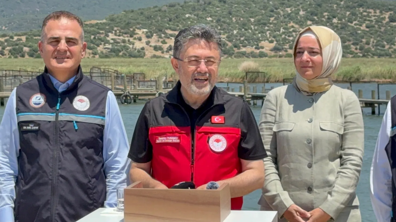 Bakan Yumaklı, Milas'taki su ürünleri tesisinde sektörün hedeflerini açıkladı