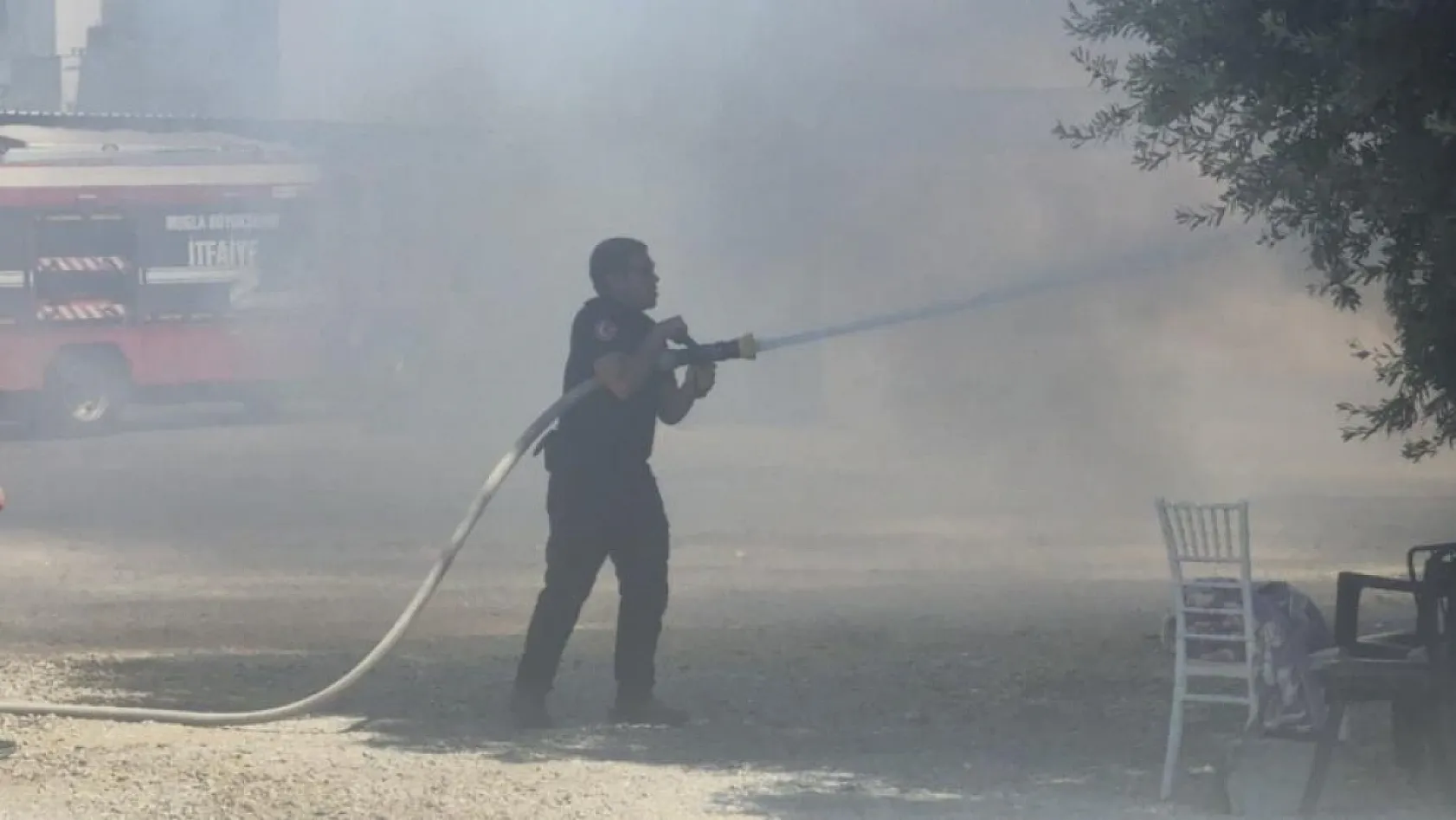 Bodrum'da personel lojmanında yangın