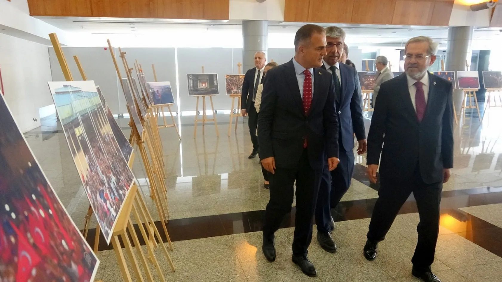 Muğla'da 'Gazi Mecliste O Gece' söyleşisi 15 Temmuz ruhu anlatıldı