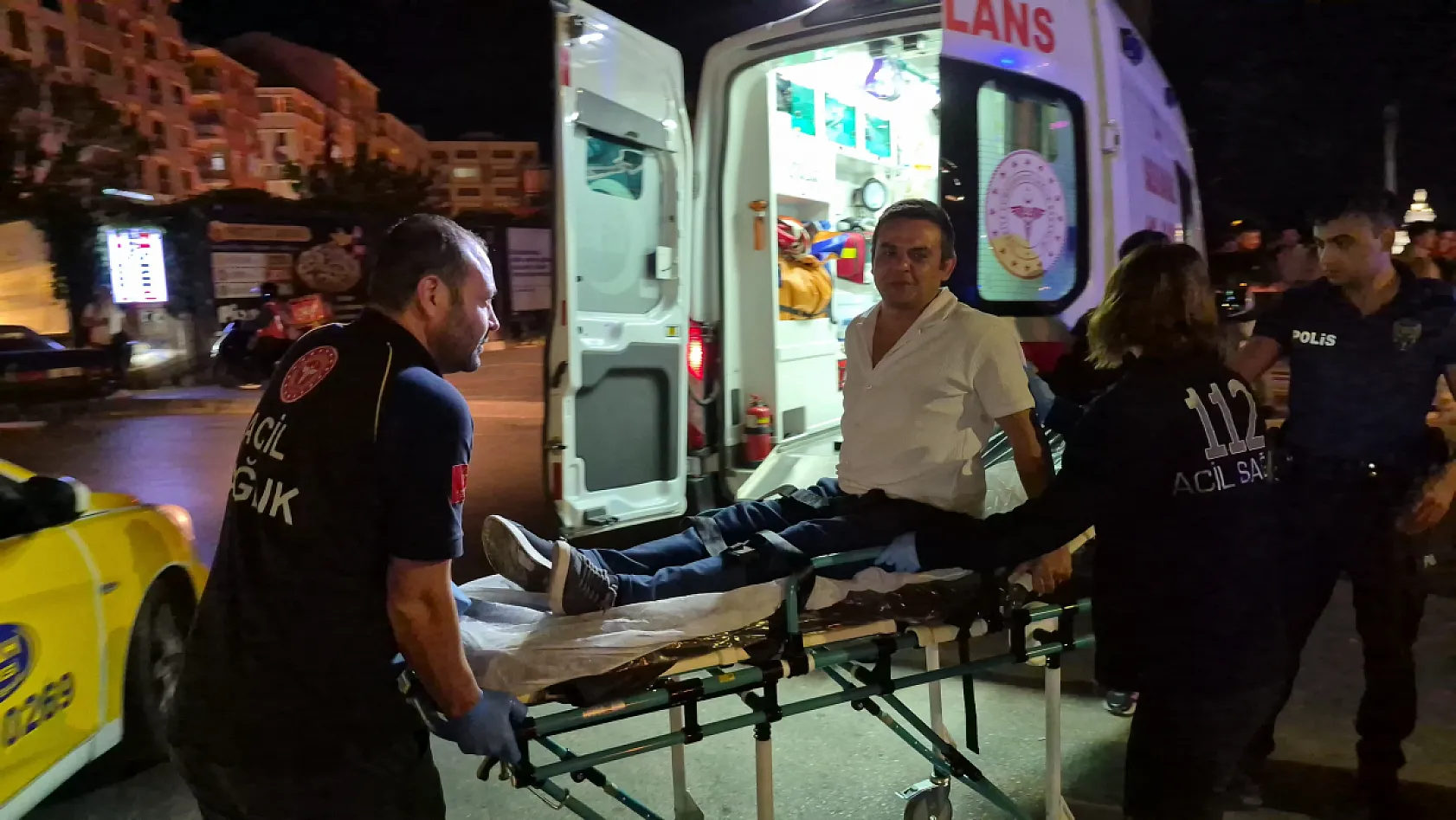 Alkollü sürücü, fark etmediği beton refüjü aşıp kaza yaptı: 'Ben orayı düz sandım'
