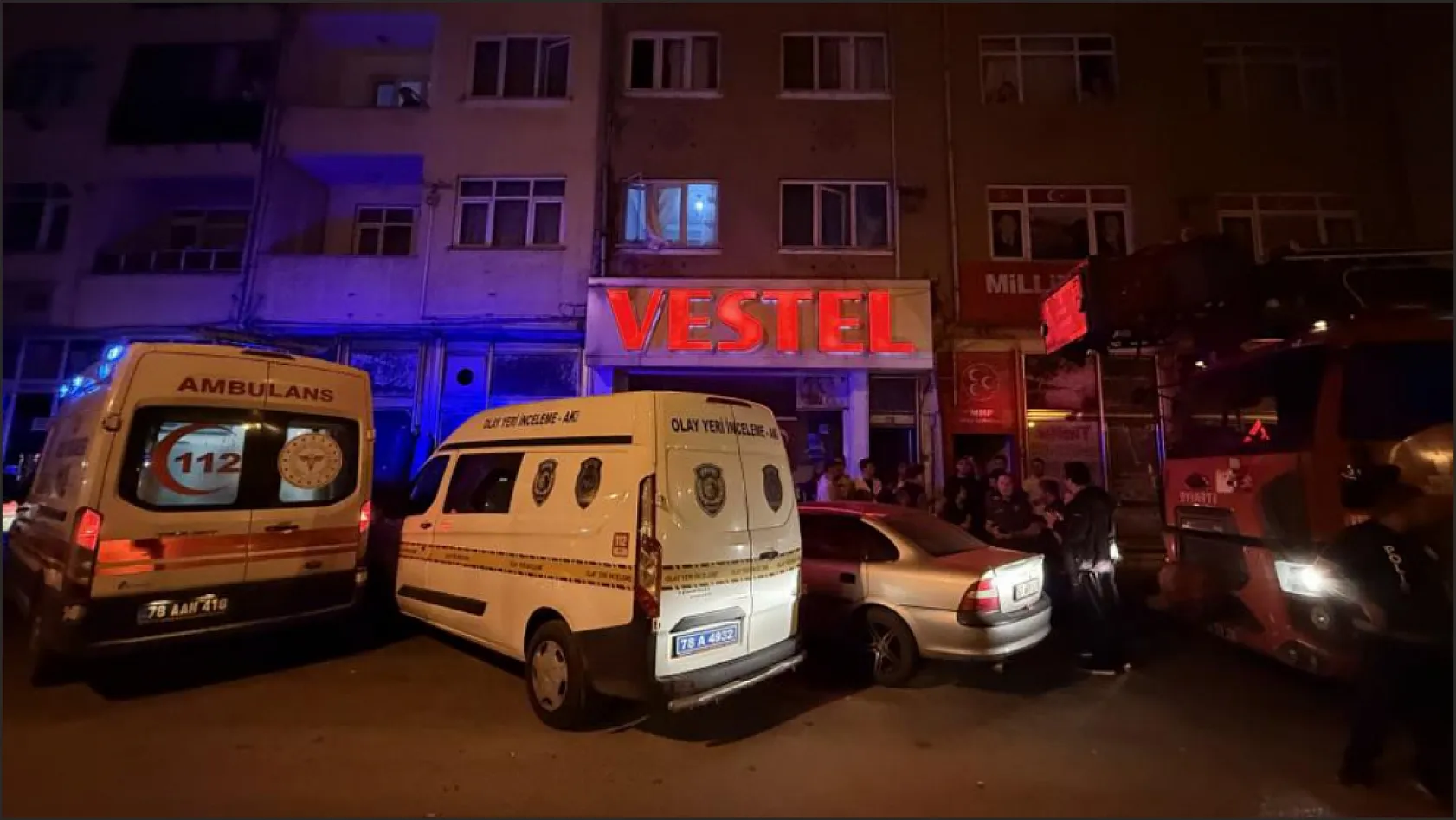 Kadın Cinayeti: Eşinin boğazını keserek öldürdü