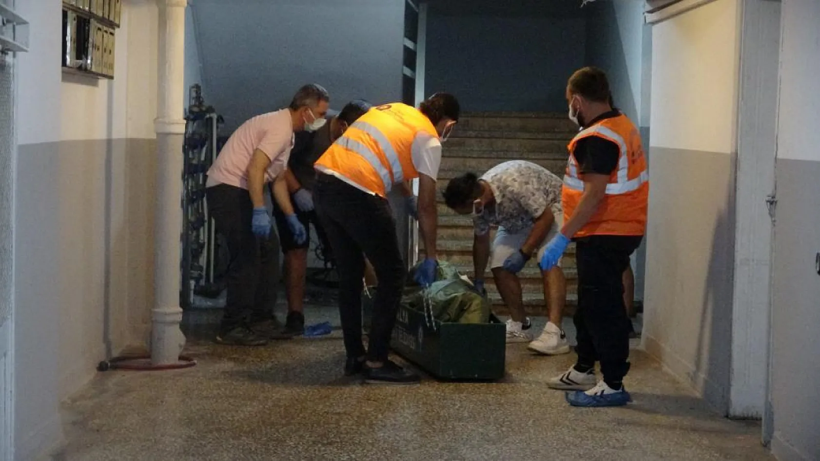 Hayatını kaybettiği gazetelerini almayınca anlaşıldı