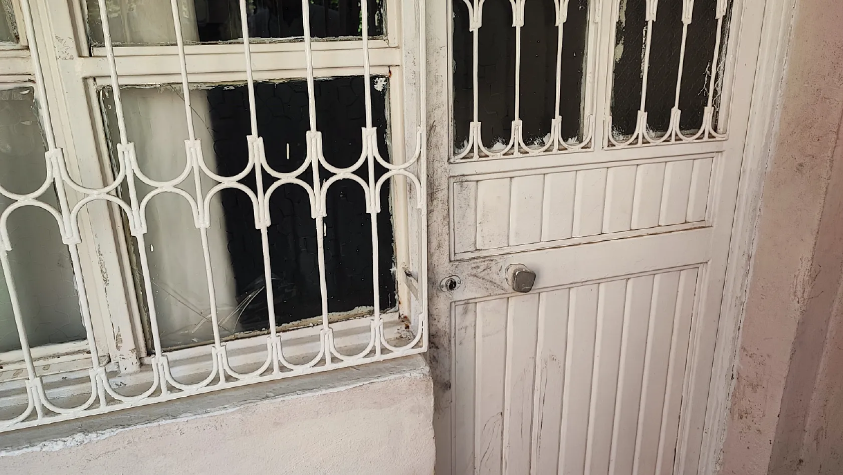 Eski eşini 13 gün önce 'mezar yeri alacağım' diyerek tehdit etmişti: 8 yerinden bıçakladı