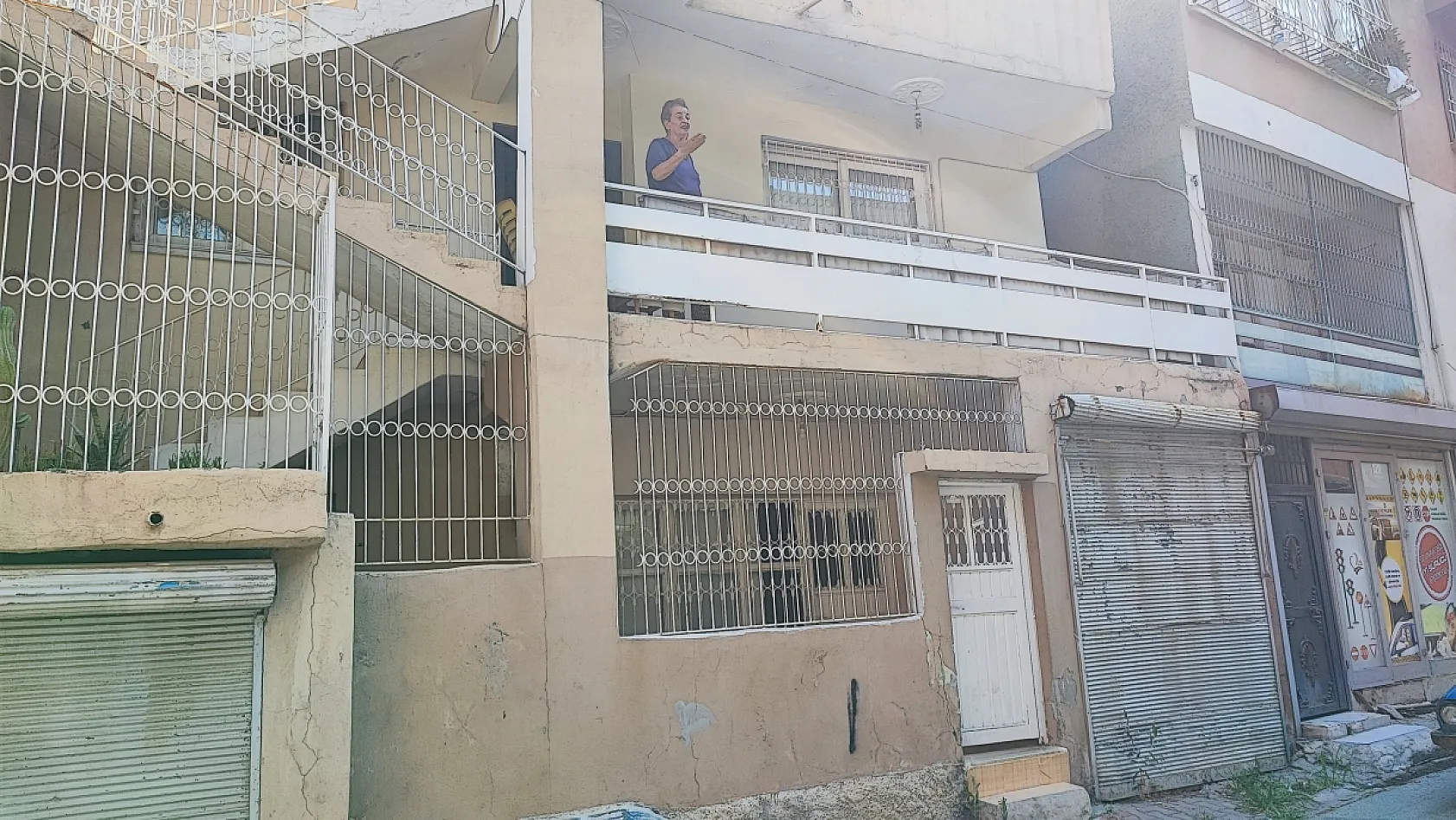 Eski eşini 13 gün önce 'mezar yeri alacağım' diyerek tehdit etmişti: 8 yerinden bıçakladı