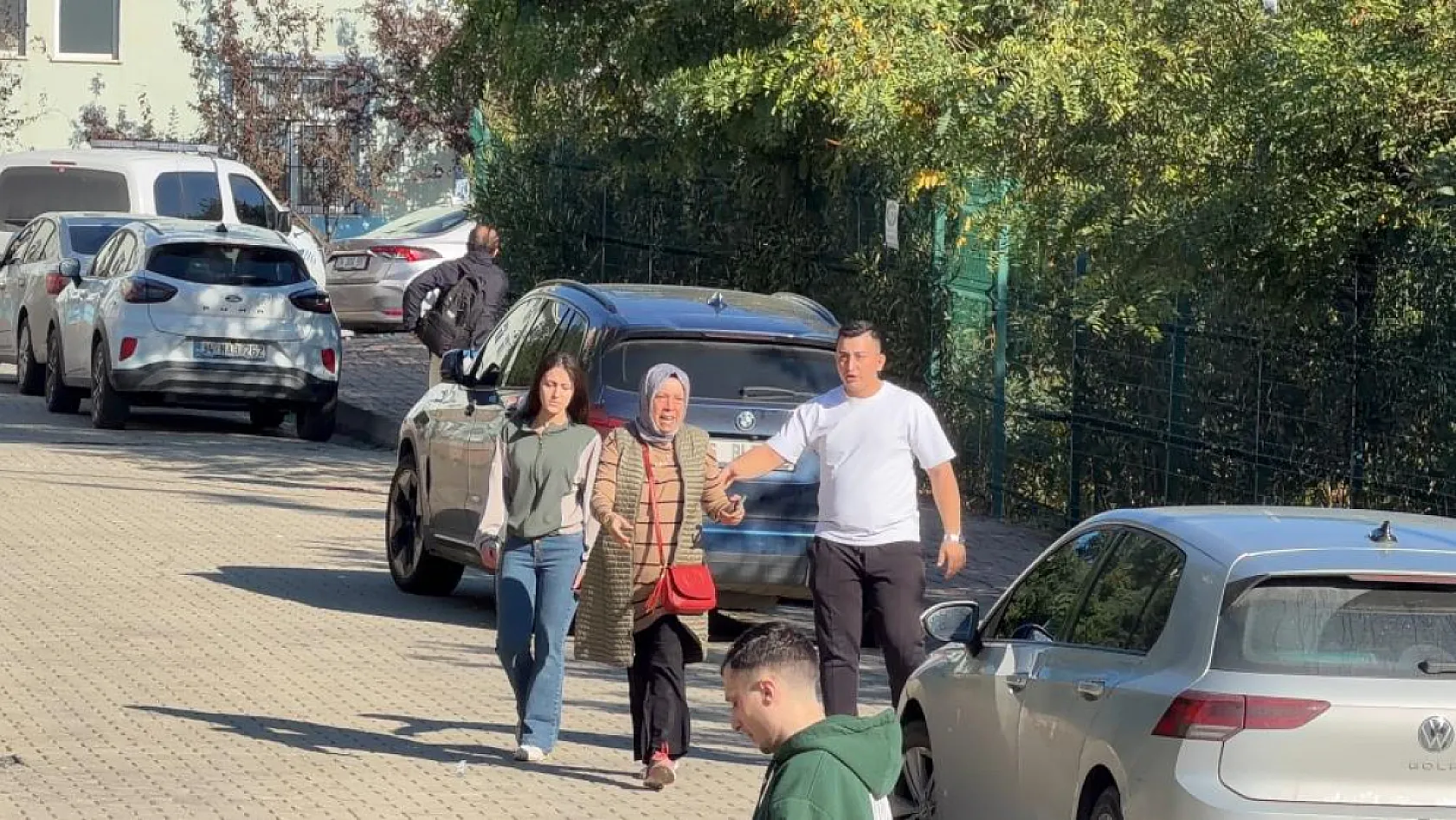 Başakşehir'de ortaokulda bıçaklı saldırı