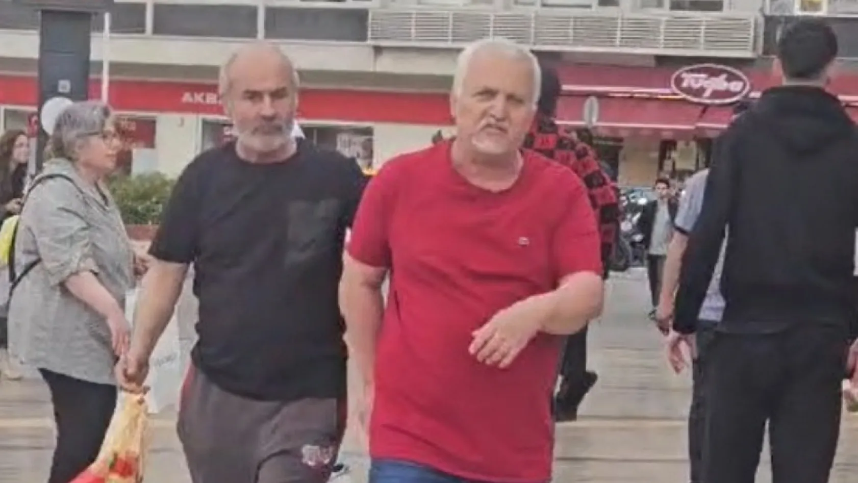 Aydın'da eşinin gözü önünde darp edildi