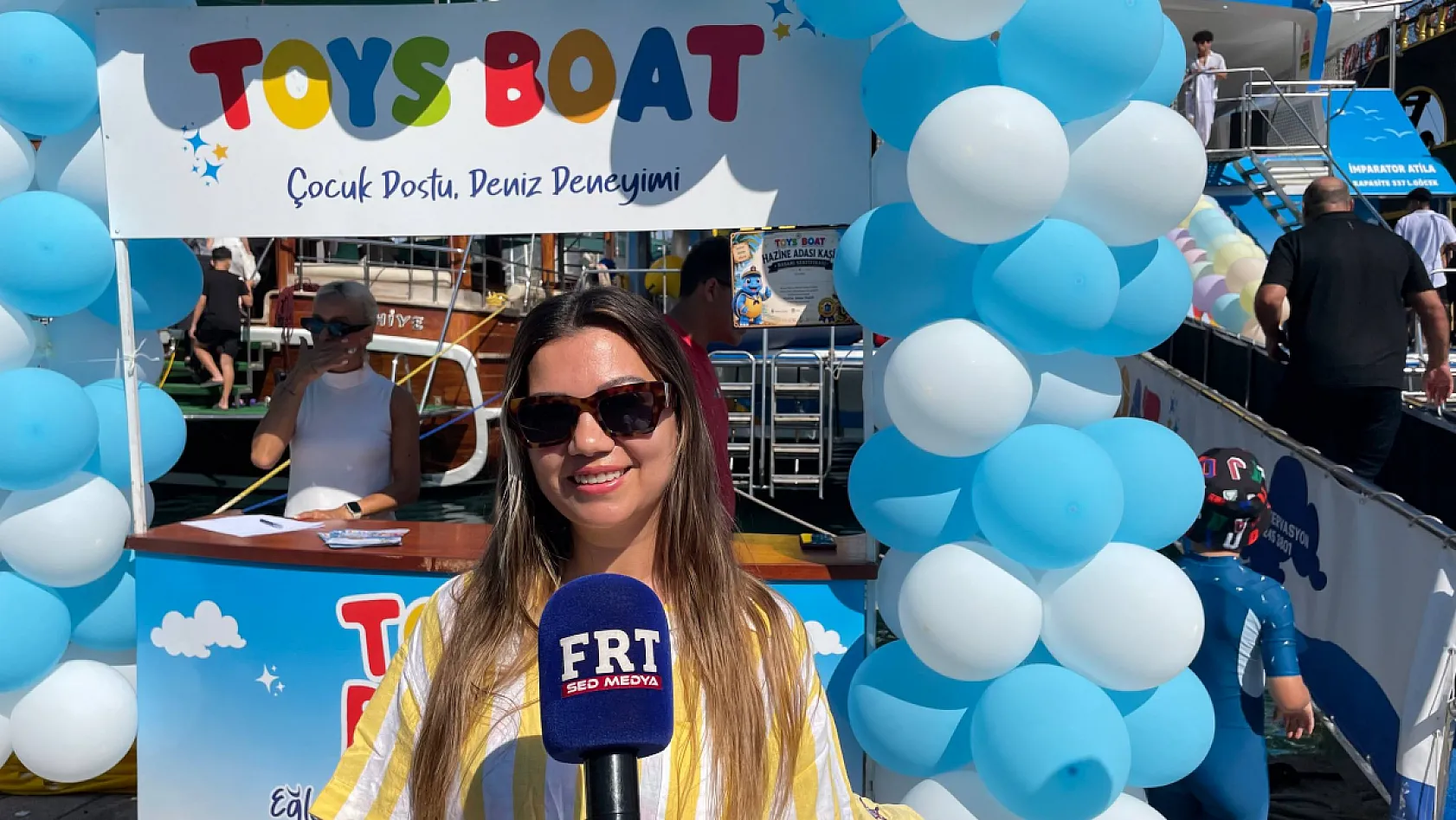 Fethiye'de Mavi Bilet'in Hayata Geçirdiği Toys Boat İlk Seferine Başladı