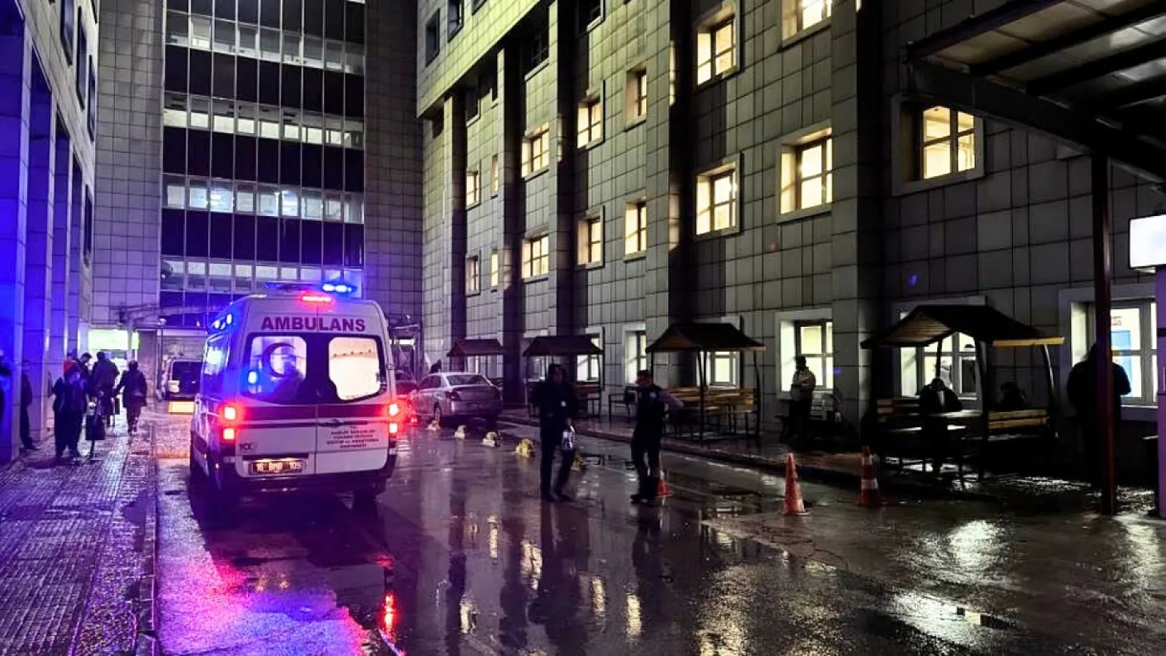 Kavgada bıçaklanan şahıs hayatını kaybetti