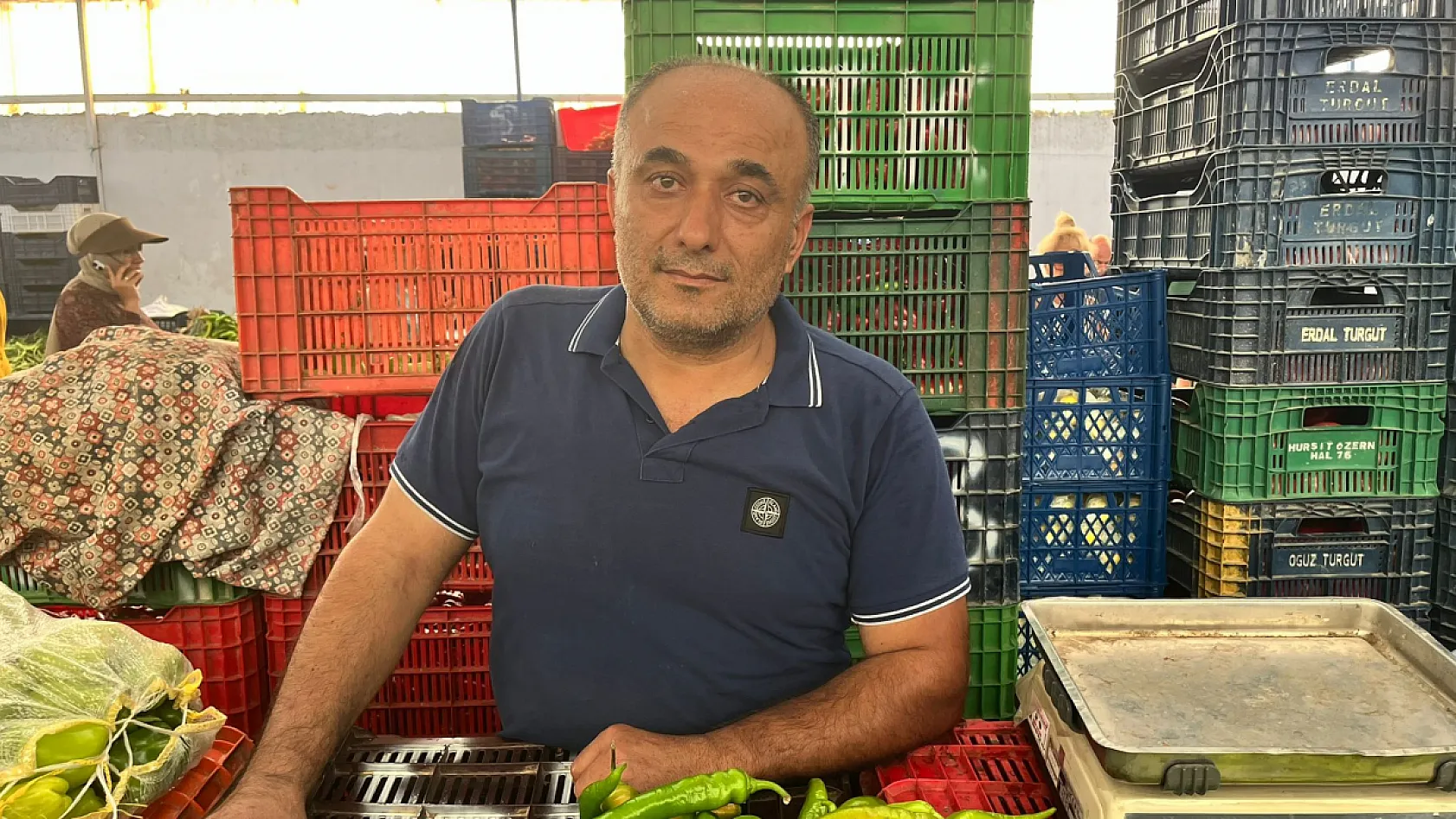 Fethiye Salı Pazarı'nda Fiyatlar Düştü! 'Kışlık Alışverişini Kaçırmayın!'