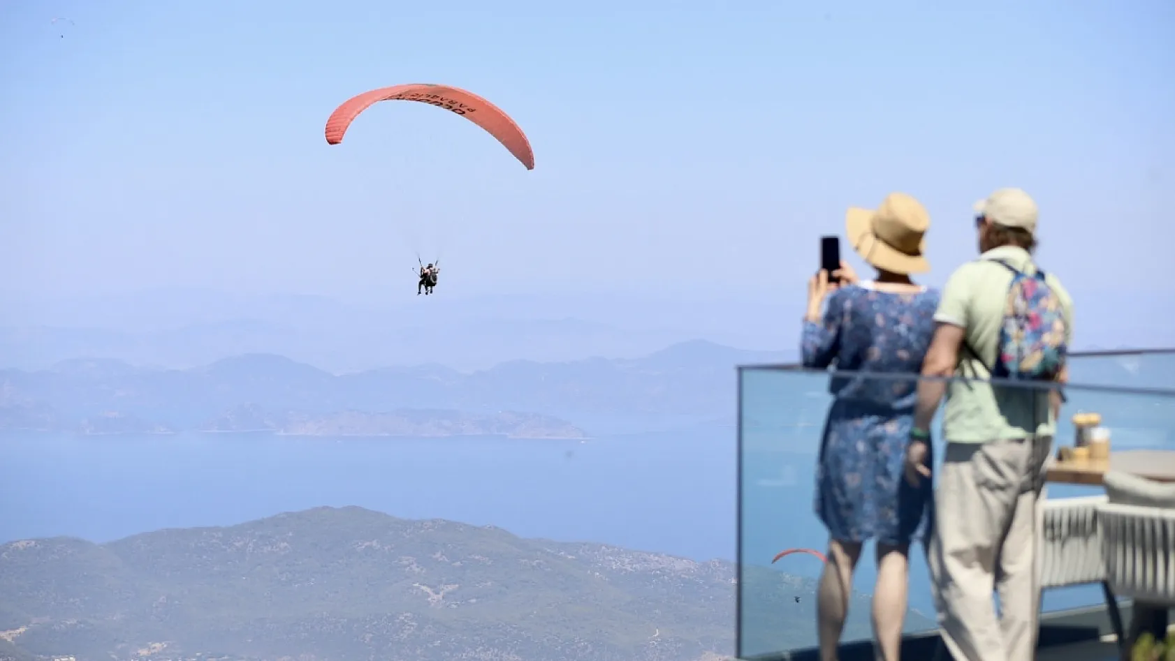 Babadağ'dan yılın ilk yarısında 57 bin 863 yamaç paraşütü uçuşu yapıldı