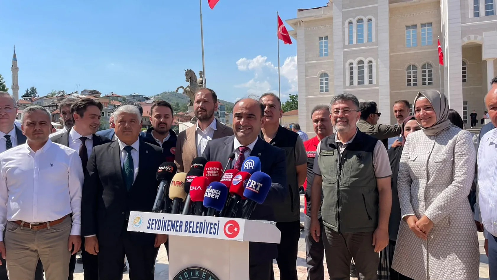 Bakan Yumaklı'dan Seydikemer'e 1.500 kişilik istihdam müjdesi
