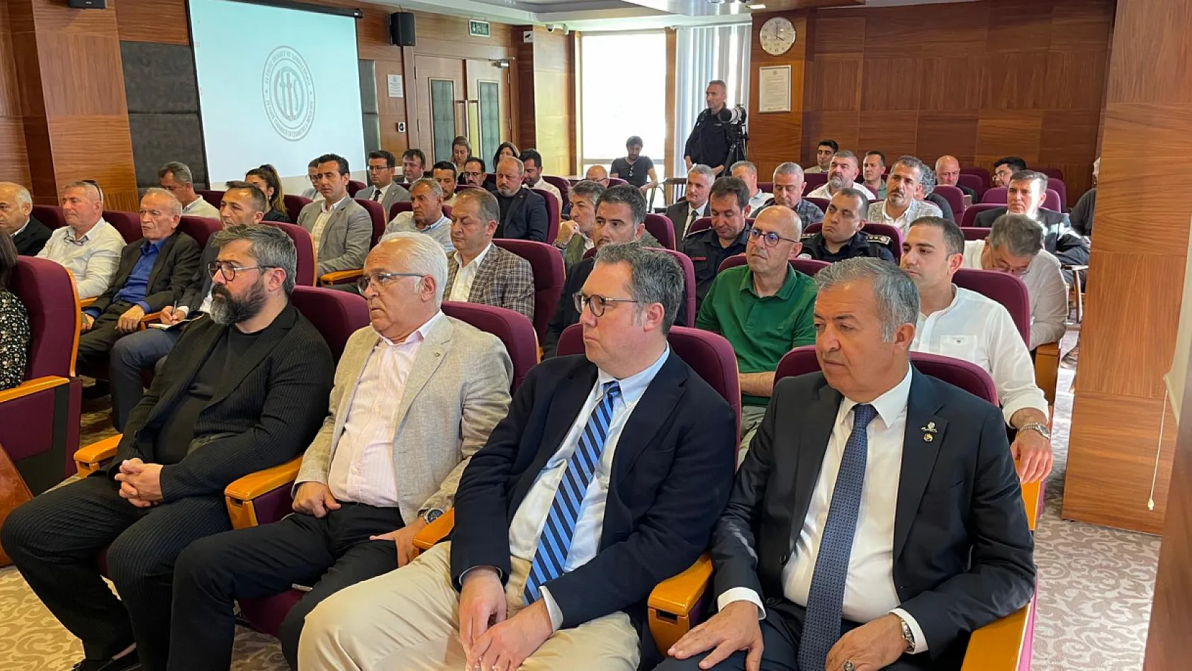 Başkan Ahmet Aras, FTSO'da sektör temsilcileriyle görüştü