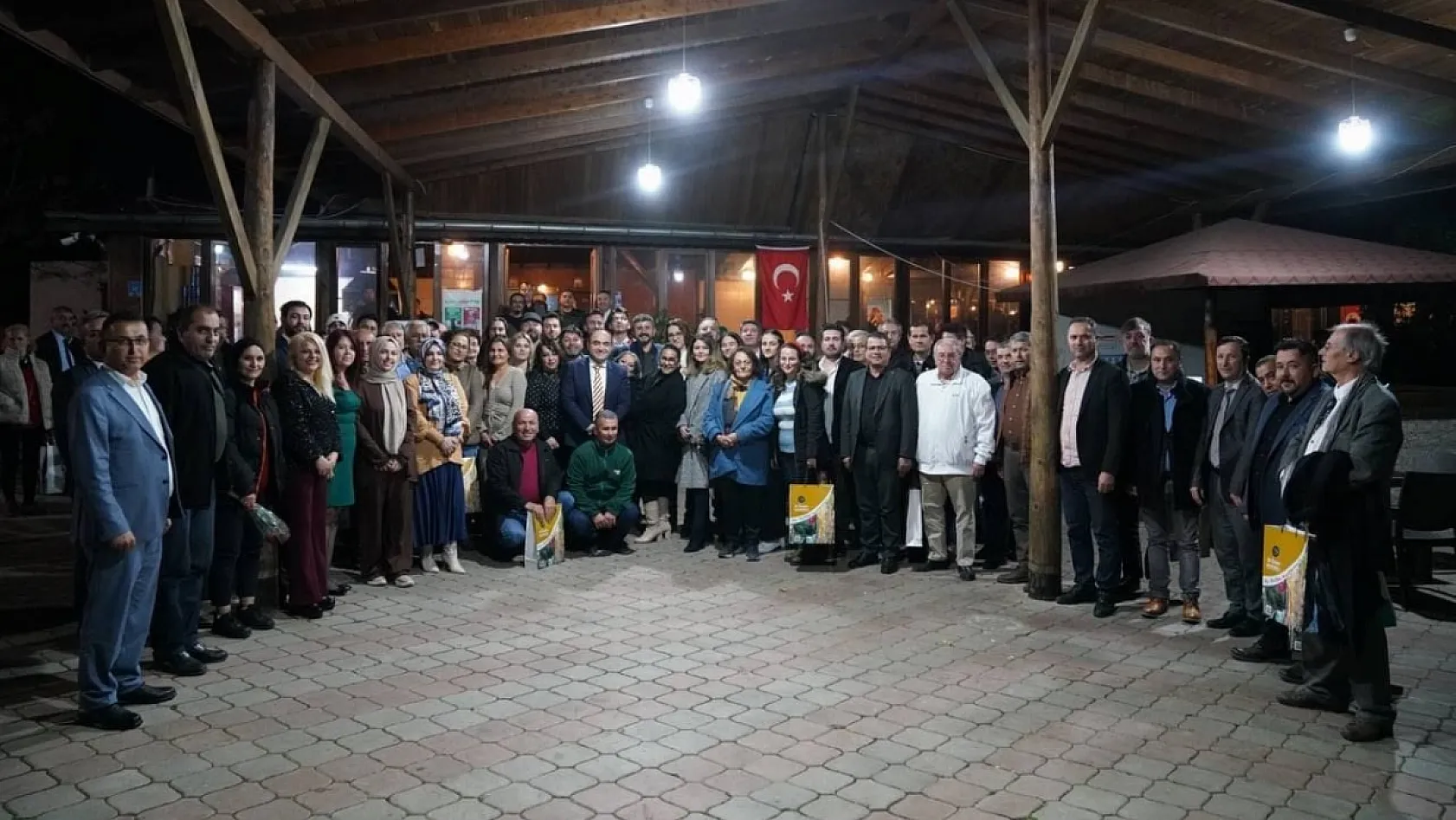 Başkan Akdenizli, Gazetecilerle Buluştu
