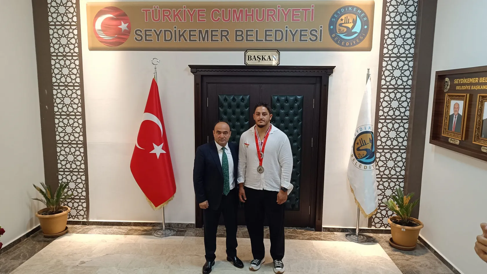 Başkan Akdenizli: 'Seydikemer, Kırkpınar'da tarih yazmaya devam ediyor'