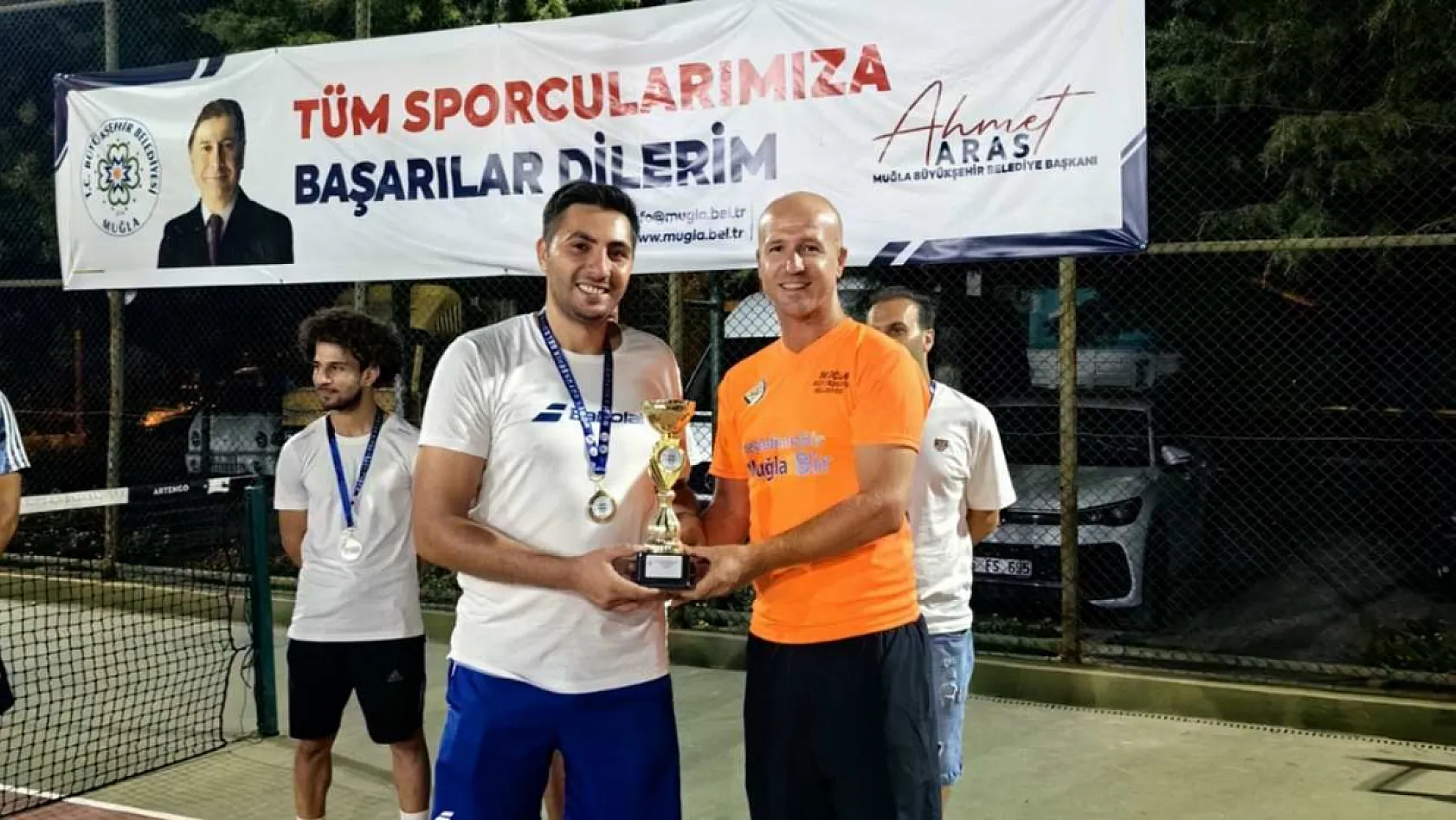 Muğla Büyükşehir'den Babalar Günü'ne özel tenis turnuvası sona erdi