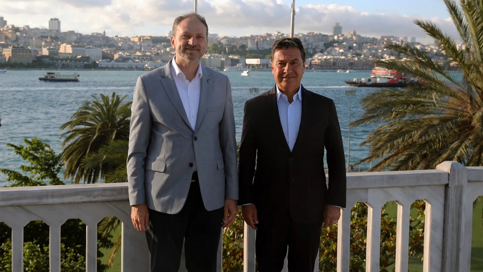 Başkan Aras'tan Bağımlılıkla Mücadelede Yeşilay'a Tam Destek
