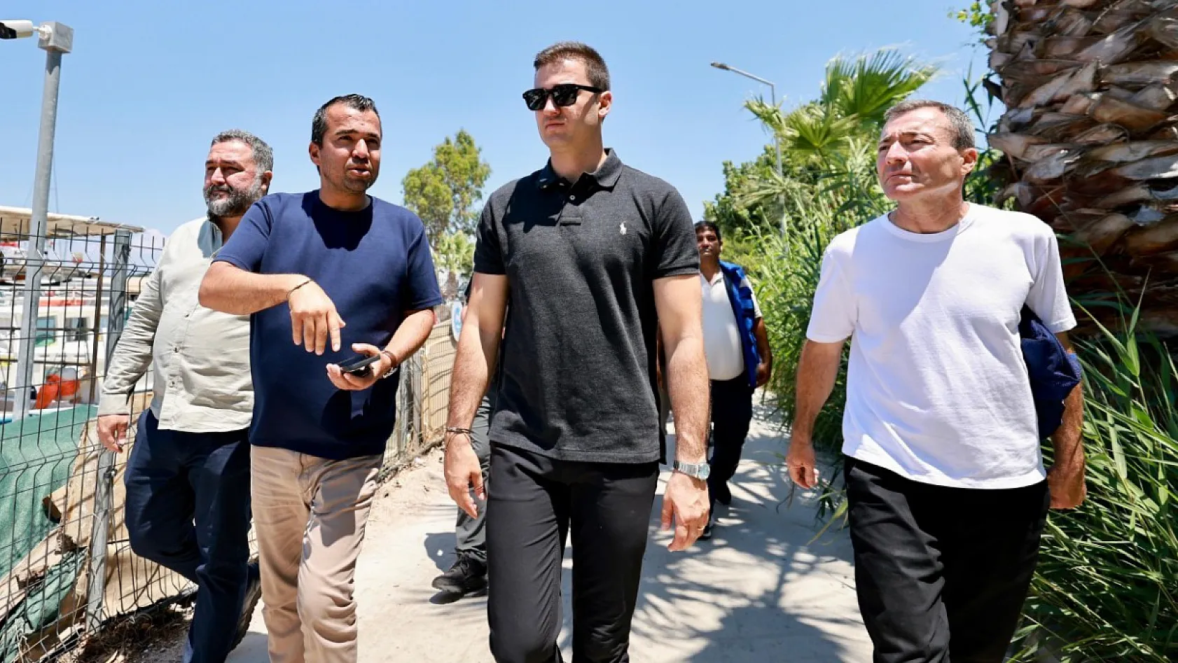 Başkan Mandalinci, vatandaşlarla bir araya geldi
