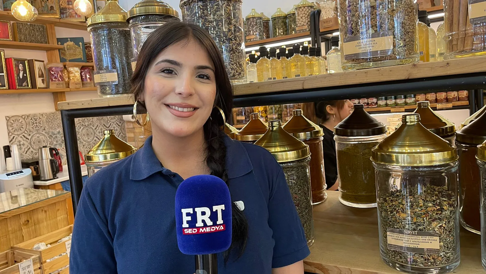 Bayram öncesi tatlı hareketlilik artıyor: Fethiye Servet Şekerleme'de çikolata ve lokum yoğunluğu