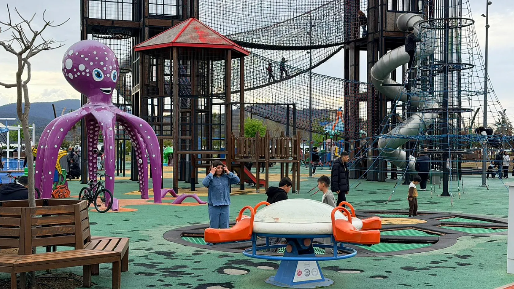 Bayram tatilinde Fethiye'de ailelerin ilk durağı parklar oldu
