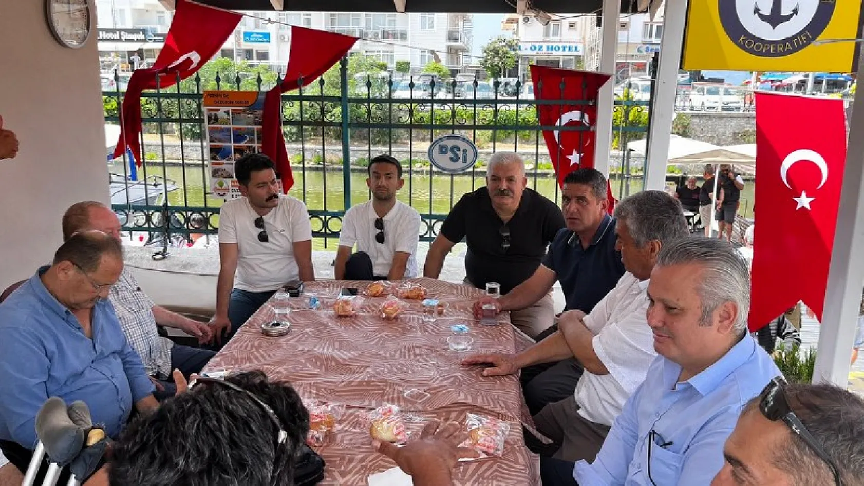 Fethiye'de Çalış Boat turizm sezonunu yemekle karşıladı