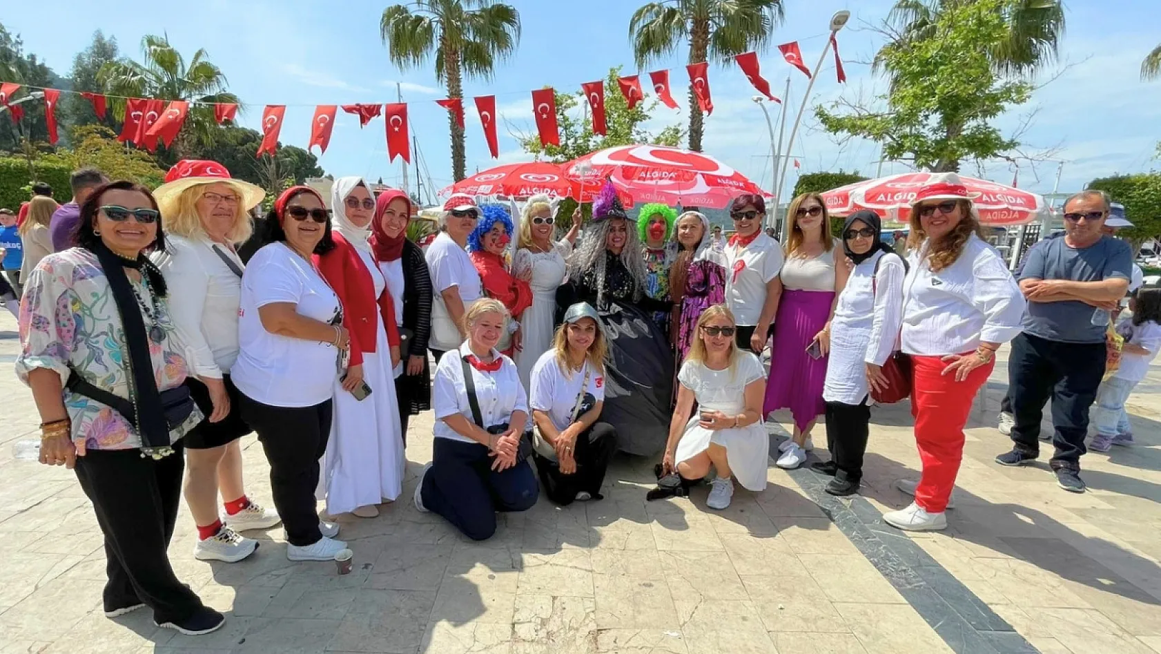 Beşkaza Meydanı'nda Çocuklar Hem Eğlendi Hem Öğrendi