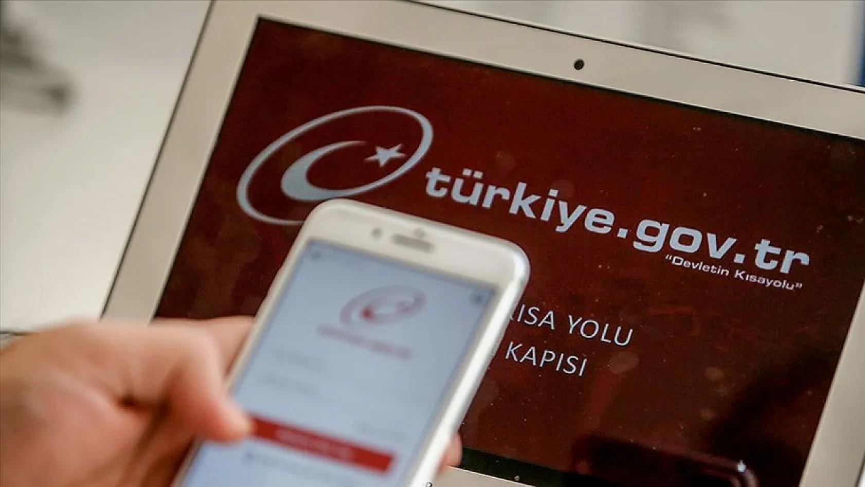 Birçok Kişi Bilmiyor: E-Devlet'te Sizi Bekleyen Para Olabilir