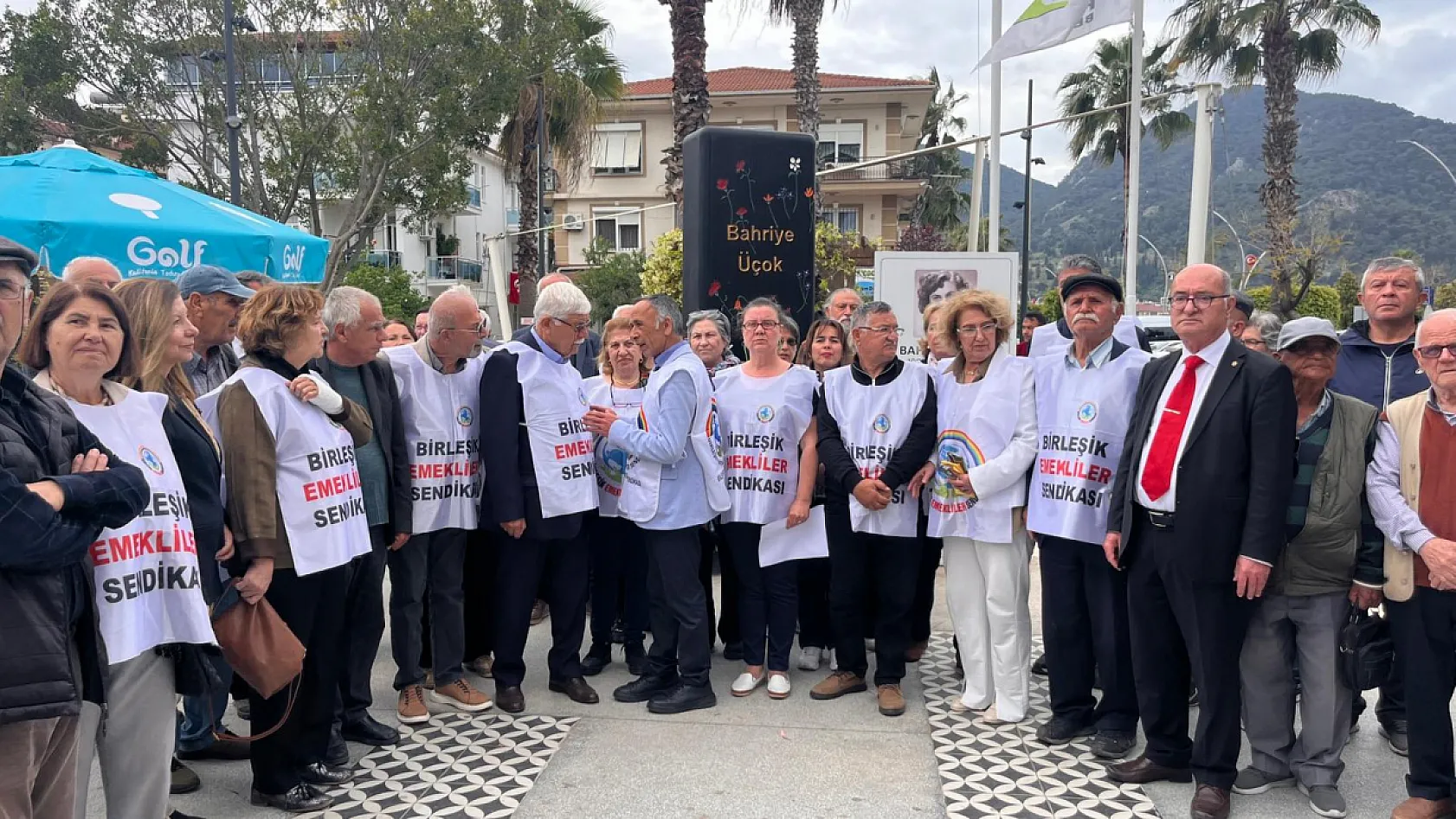 Birleşik Emekliler Sendikası'ndan Fethiye'de geçmişten bugüne sosyal güvenlik eleştirisi