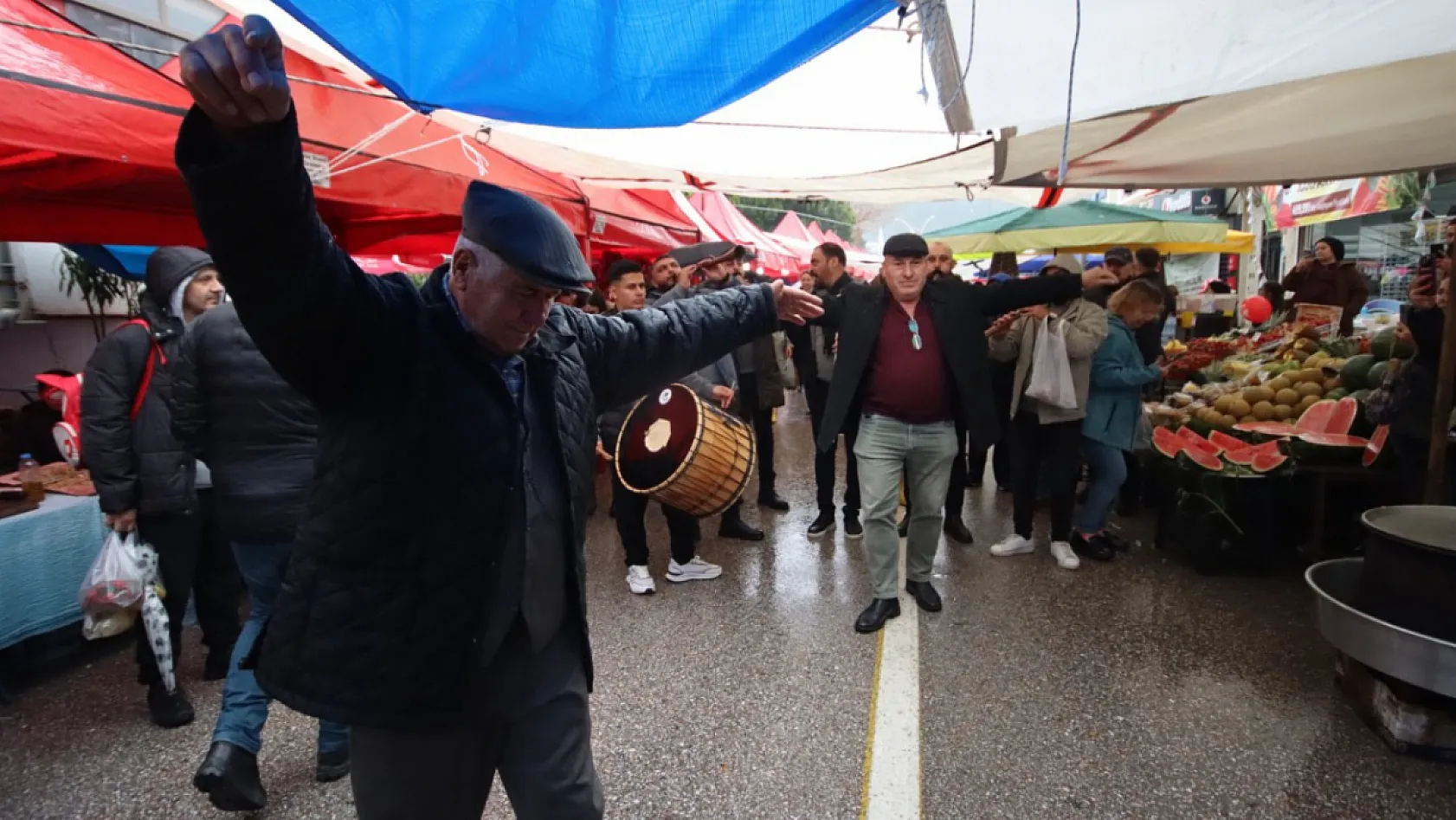 Bodrum Acı Ot Festivali Başladı: Yağmura Rağmen Yoğun İlgi