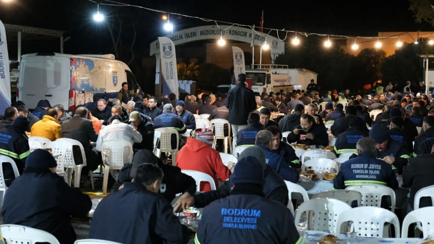 Bodrum Belediye Başkanı Mandalinci Temizlik İşleri Personeliyle Sahurda Buluştu