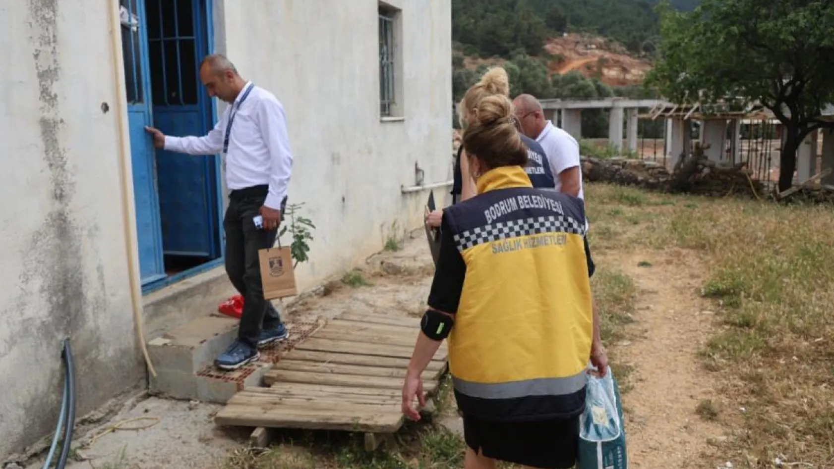 Bodrum Belediyesi'nden yatağa bağımlı hastalara bayram ziyareti