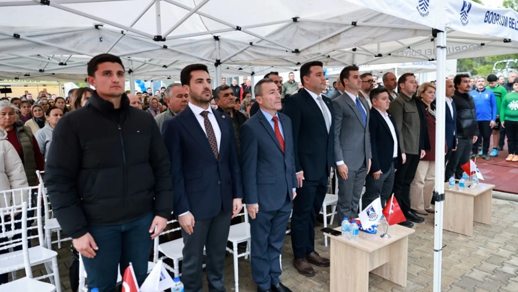 Bodrum Çiftlik Halı Saha Tesisleri vatandaşların kullanımına açıldı