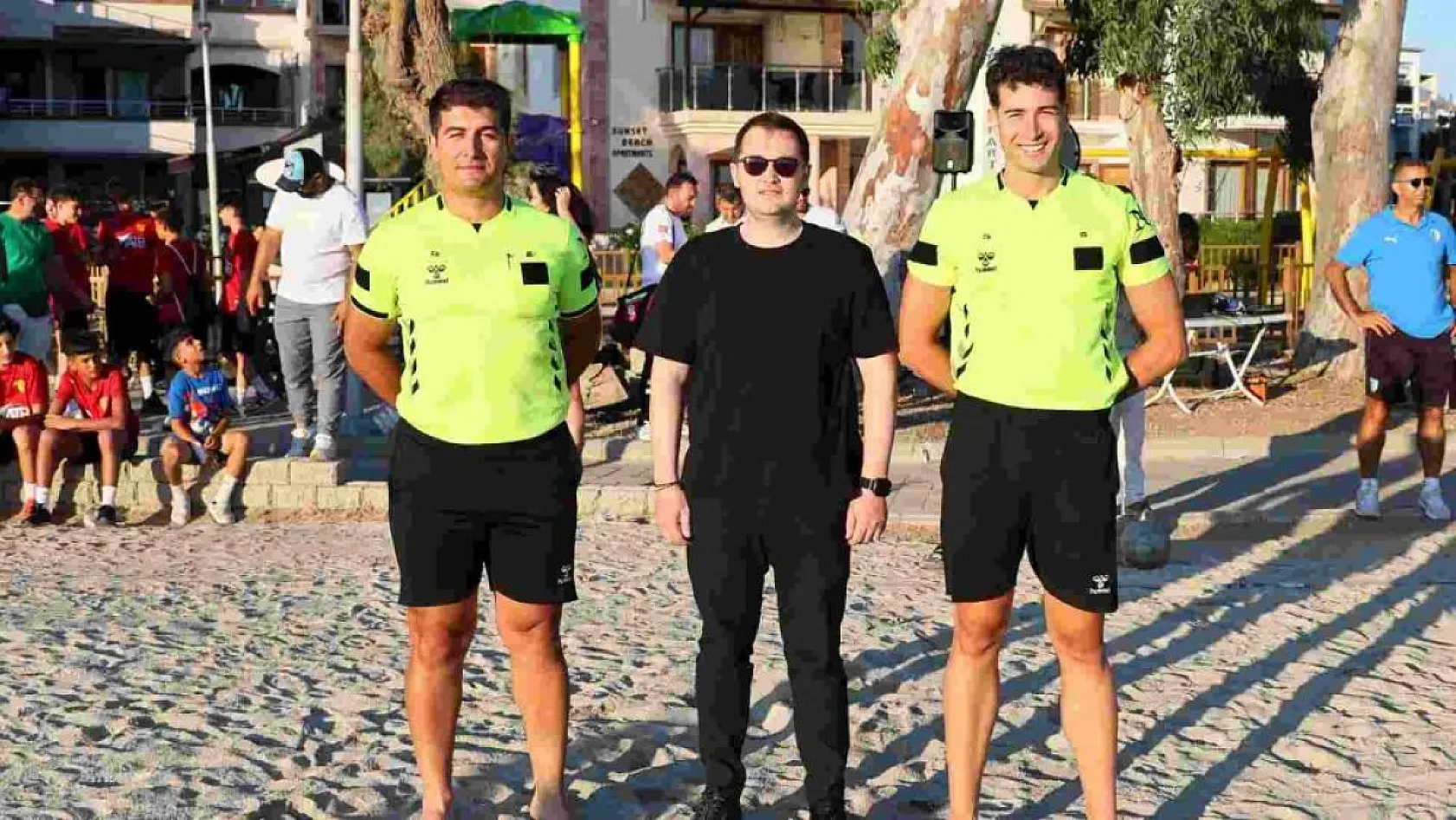 Bodrum'da 1. Günbatımı Çocuk Plaj Futbol Şenliği başladı
