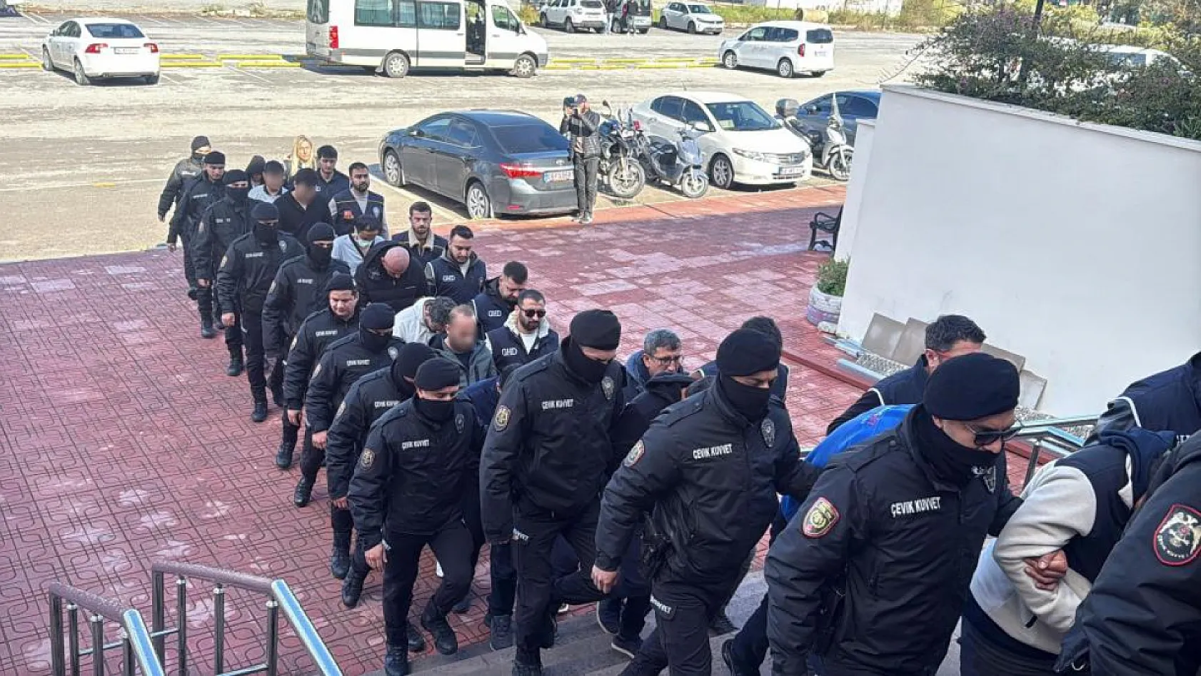 Bodrum'da 19 mültecinin öldüğü bot faciasına 12 tutuklama