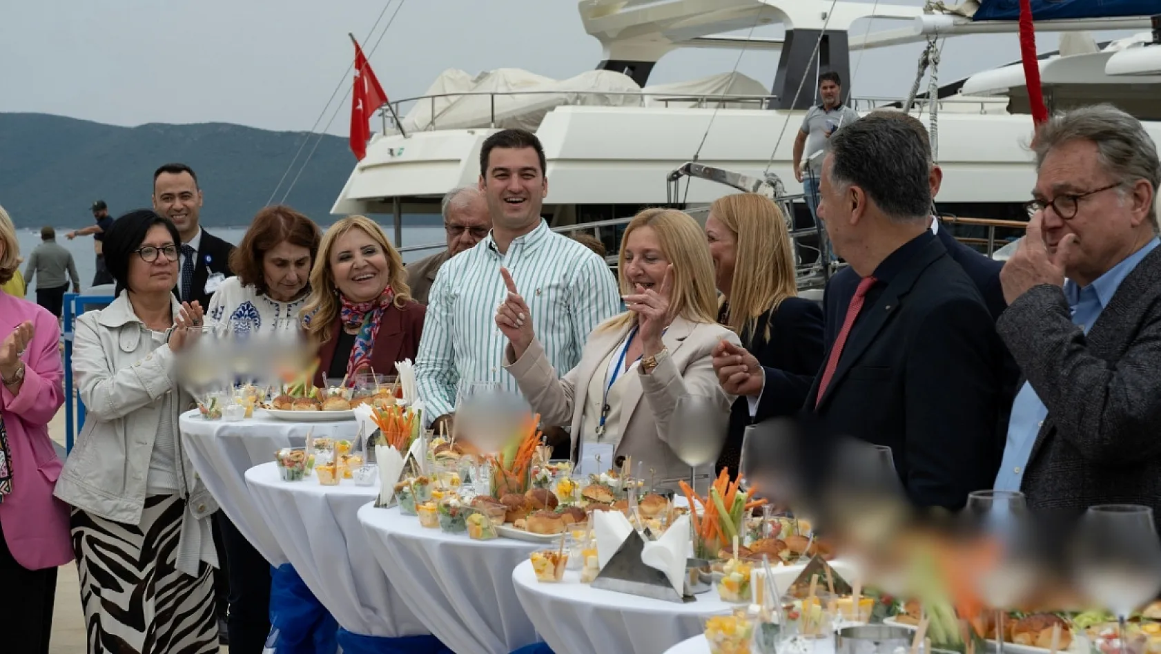 Bodrum'da İki Yaka Kültür Festivali'nde dostluk mesajları verildi