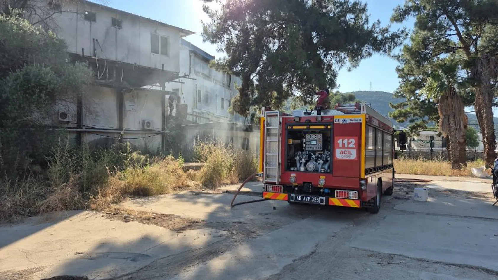 Bodrum'da konteynerde çıkan yangın söndürüldü