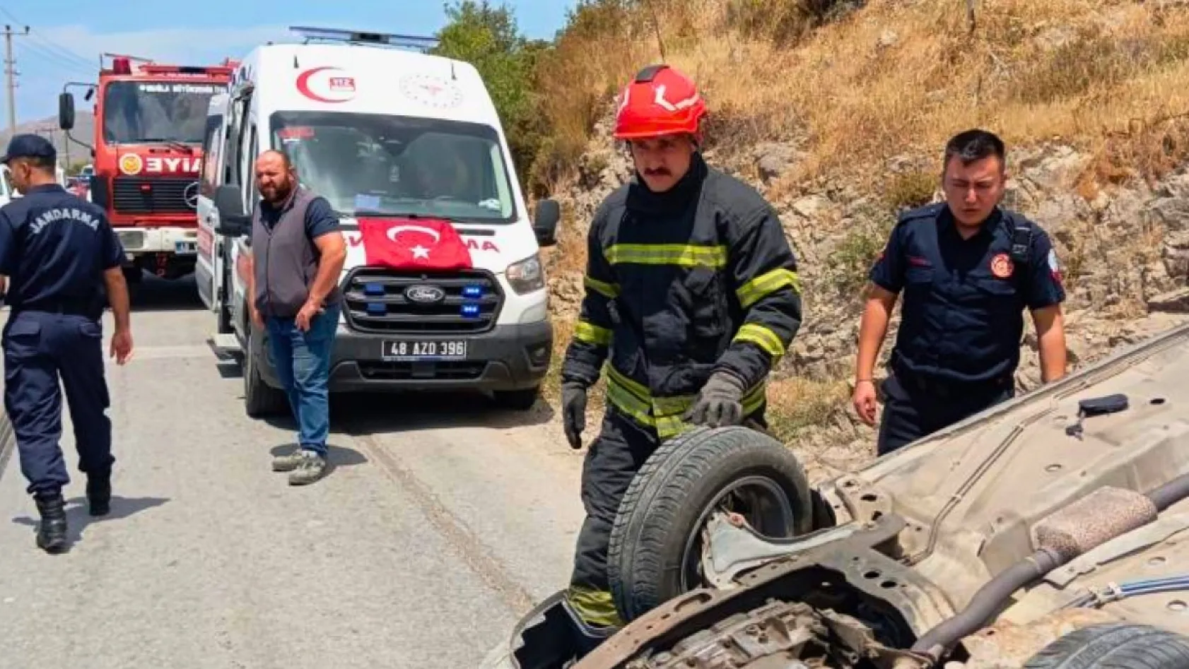 Bodrum'da kontrolden çıkan araç devrildi