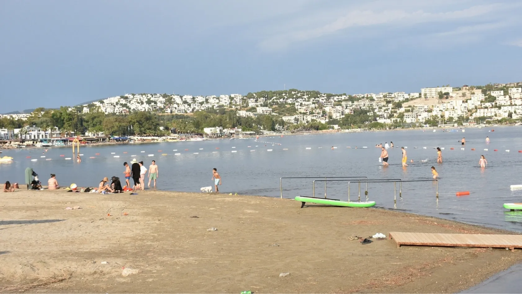 Bodrum'da sağanak sonrası deniz keyfi devam etti