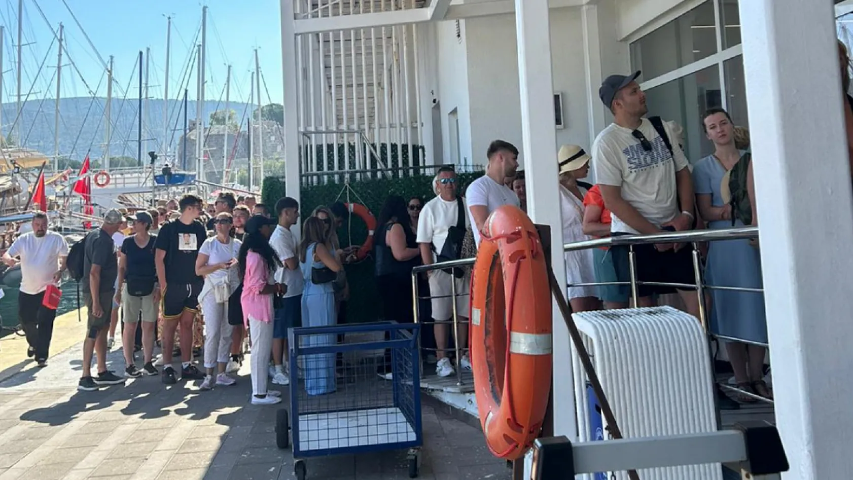 Bodrum Limanı Deniz Hudut Kapısı'nda 24 Saat Hizmet Dönemi Başladı