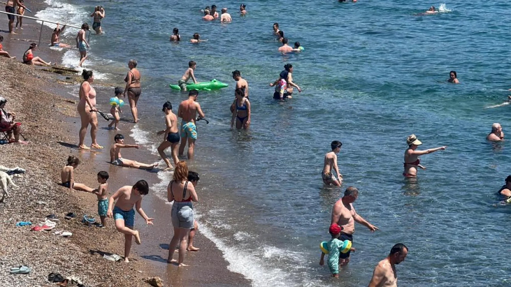 Bodrum sahillerinde bayram yoğunluğu