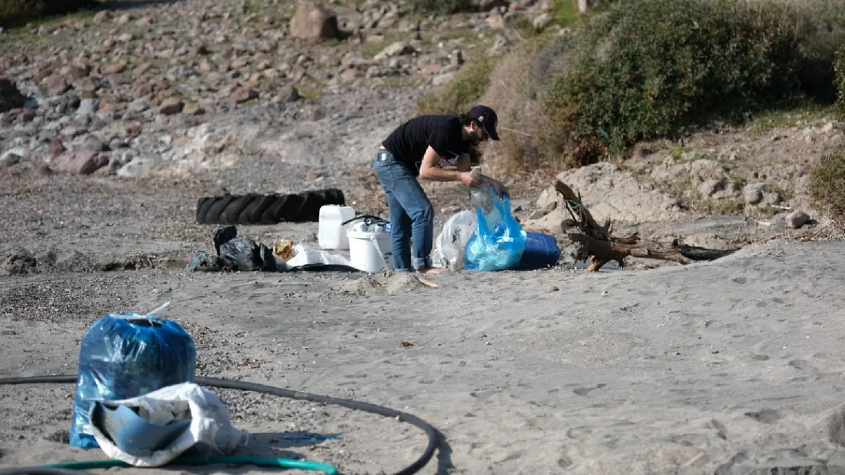 Bodrum'da Duyarlı Vatandaşlardan Haremten Koyu'nda Atık Temizliği